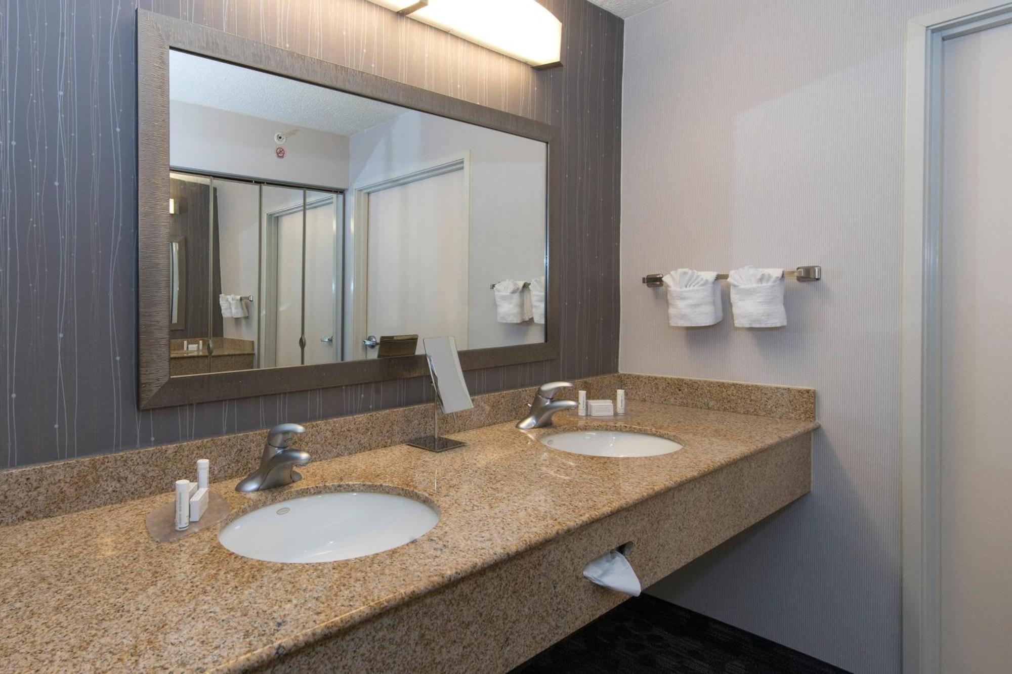 Courtyard By Marriott Albany Otel Dış mekan fotoğraf